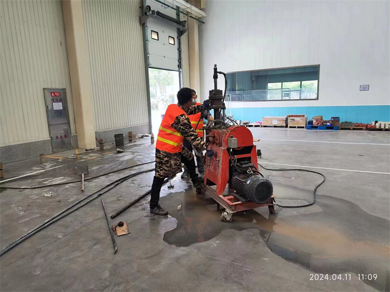 清溪镇厂房地面下沉塌陷注浆加固施工